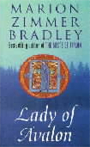 Book cover of Lady of Avalon by Marion Zimmer Bradley