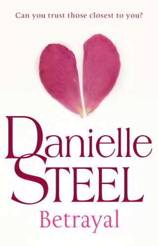 Book cover of Betrayal by Danielle Steel