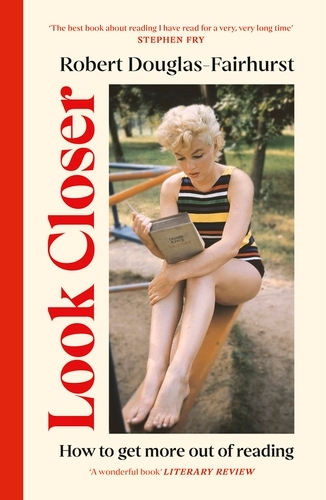 Book cover of Look Closer by Robert Douglas-Fairhurst