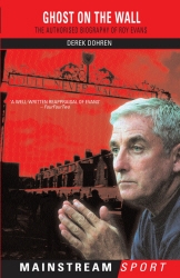 Book cover of Ghost on the Wall by Derek Dohren