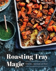 Book cover of Roasting Tray Magic by Sue Quinn