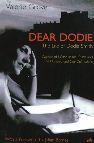 Book cover of Dear Dodie by Valerie Grove