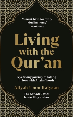 Book cover of Living with the Qur’an by Aliyah Umm Raiyaan